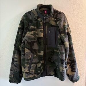 Alpha Industries Camouflage Fleece Jacket